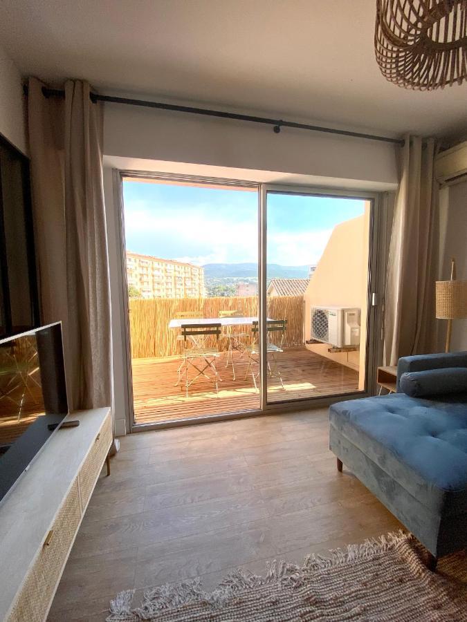 Superbe T2 équipé proche centre ville Ajaccio avec parking Exterior foto